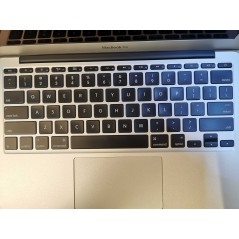 Used laptop 13" - MacBook Air 11,6" Early 2015 (beg med utländskt tangentbord)