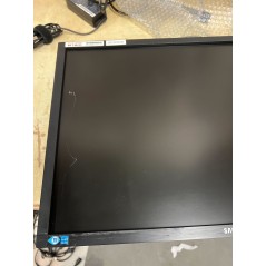 Samsung ergonomisk 24" LED-skärm (beg med stor repa skärm, se bild)