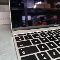 Second Hand Mac Books - MacBook 12-tum Mid 2017 m3 8GB 256SSD Silver (beg - läs not)