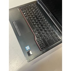 Used laptop 14" - Fujitsu Lifebook U748 14" i5 8GB 256GB SSD Windows 11 Pro (beg med hörnskada)