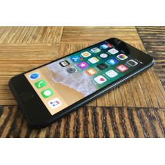 Used iPhone - iPhone 7 32GB Black med 1 års garanti (beg) (väldigt mycket repor skärm)