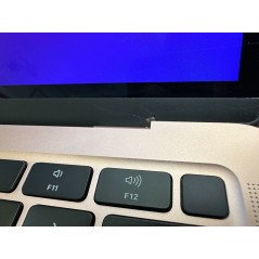 MacBook Air 13-tum 2020 i3 8GB 256GB SSD Gold (beg - se bilder och not)