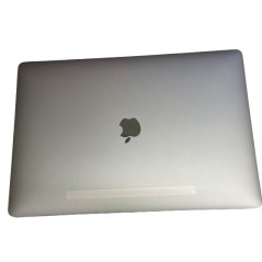 MacBook Pro 2017 15" i7 16GB 512GB SSD med Touchbar Space Grey (beg) (skuggor efter klistermärken på lock & insida)