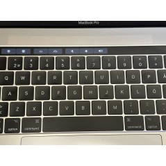 Used Macbook Pro - MacBook Pro 2017 15" i7 16GB 512GB SSD med Touchbar Space Grey (beg) (skuggor efter klistermärken på lock & insida)