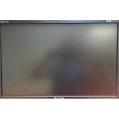 Used computer monitors - Samsung 24-tums skärm S2443 med ergonomisk fot (beg med större repa)