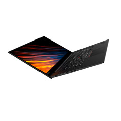 Lenovo Thinkpad P1 Gen 2 16" i7 32GB 1TB T1000 W11P (beg med små märken skärm)