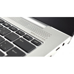 Used laptop 13" - HP EliteBook 830 G5 13.3" i7 8GB 256SSD Windows 11 Pro (beg med liten repa skärm)