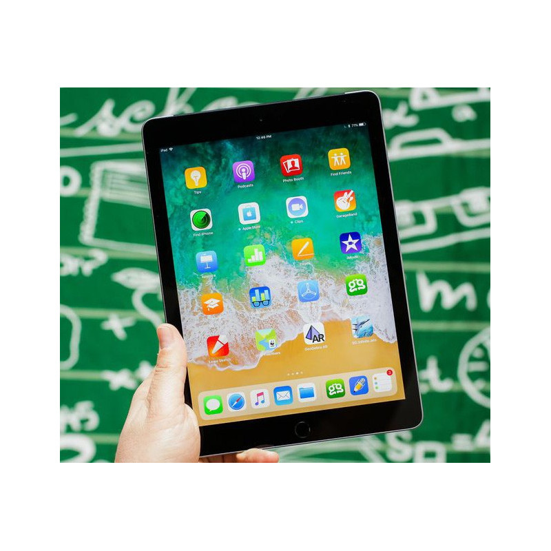 Cheap tablet - iPad (2018) 6th gen 128GB Space Gray (beg med dåligt batteri och många små dammkorn)