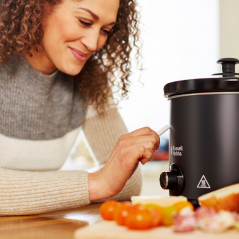 Home Supplies - Russell Hobbs Slow Cooker