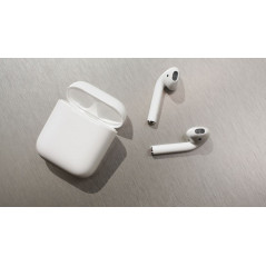 AirPods (2nd Generation) med laddningsetui